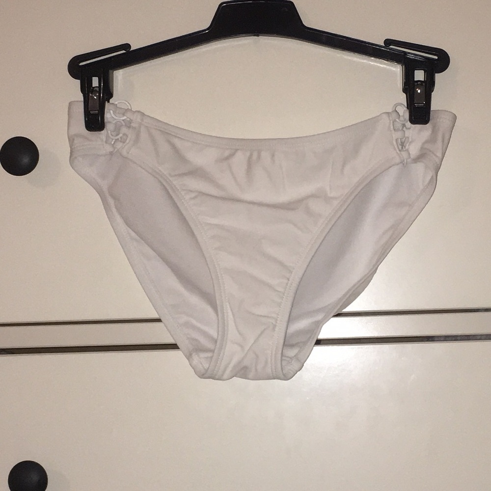 WHITE BIKINI BOTTOMS